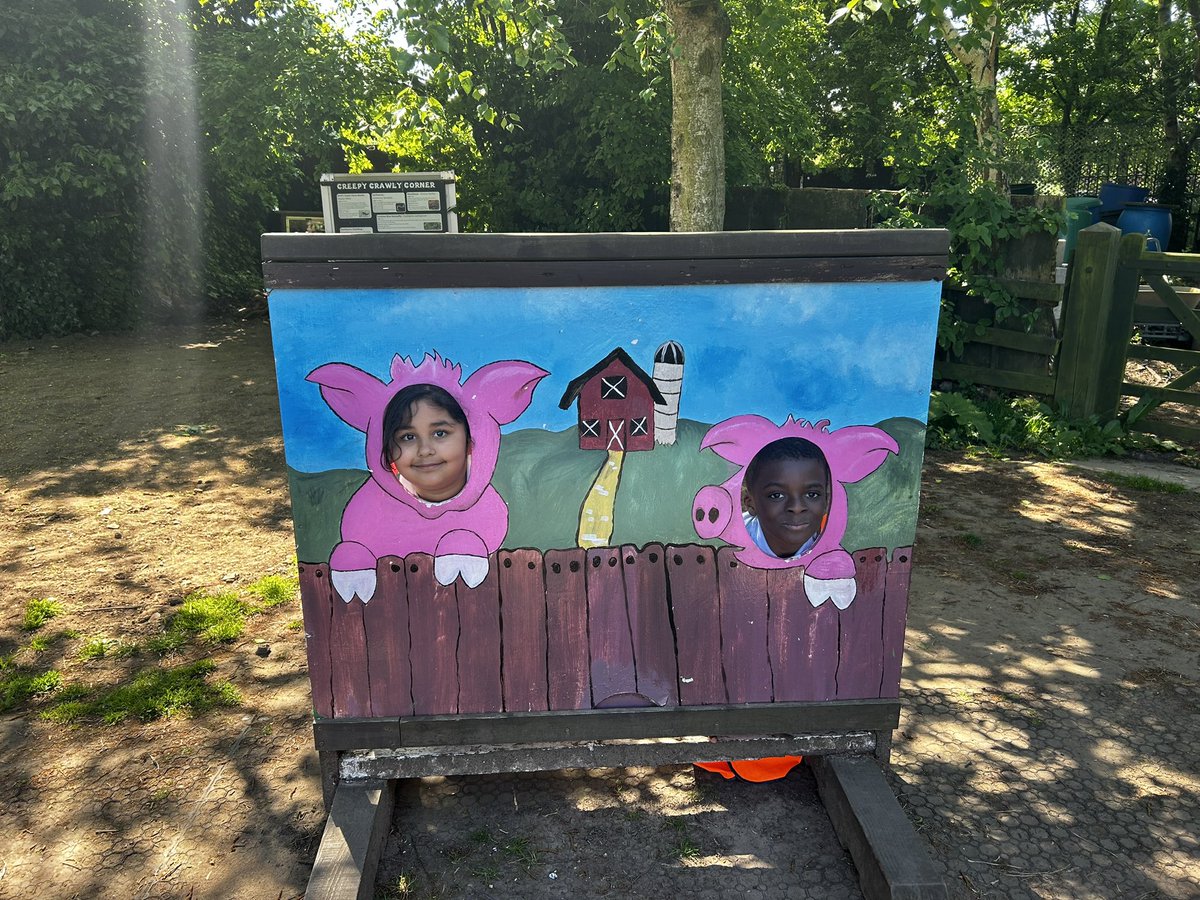 Miss Adamson tweet media