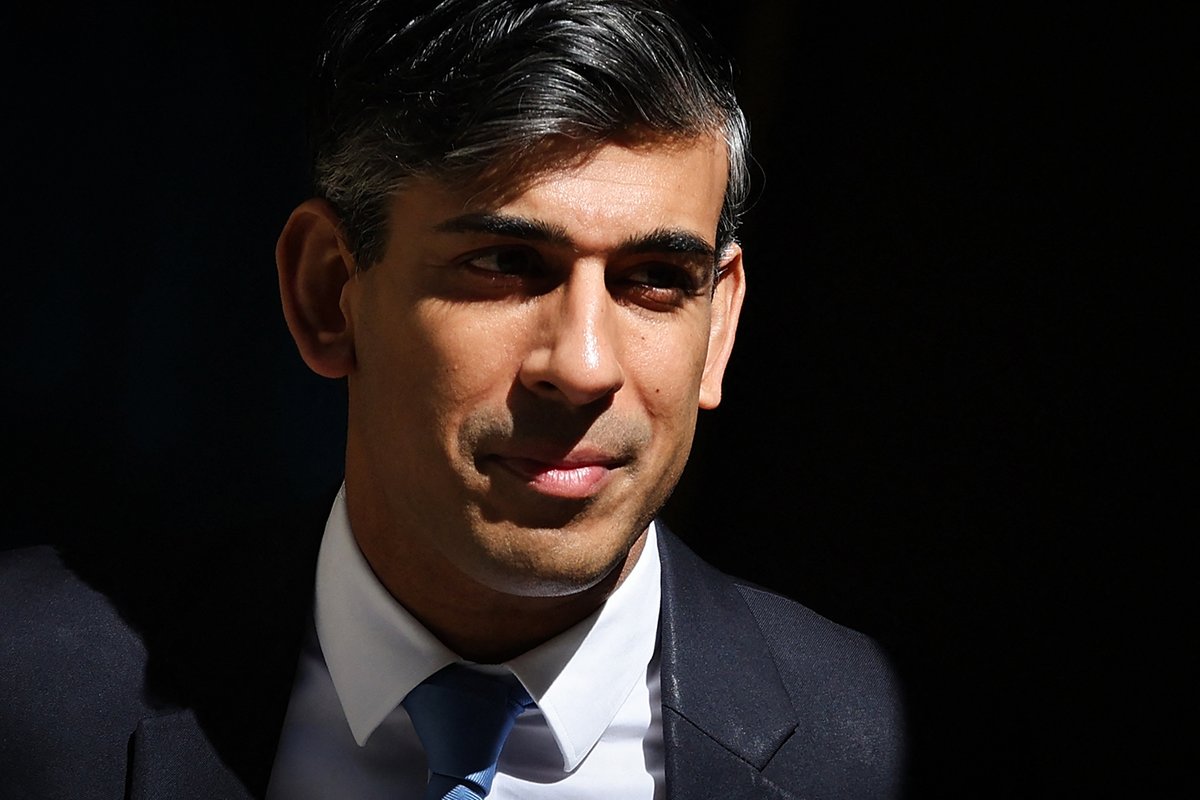 BREAKING: Rishi Sunak's chilling warning of 'dangerous years ahead' that will change all of our lives mirror.co.uk/news/politics/…