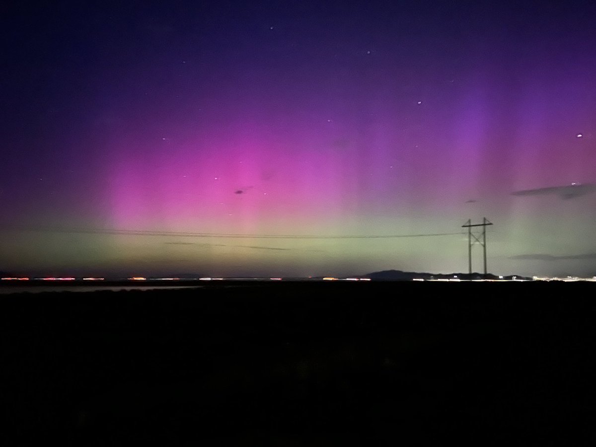 RachelFabbi's tweet photo. Got to see the #northernlights this weekend. 😍 https://t.co/RuyjRxFCNB