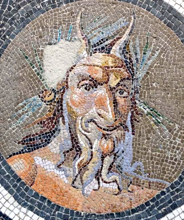 #MosaicMonday is going to work when you have seen the lights. 👀🤣

#Roman floor mosaic depicting the god Pan from a domus in Genazzano, Lazio, Italy ca 138/192 AD - National Roman Museum, Palazzo Massimo alle Terme, #Rome
#History #Art #Artwork #Archaeology