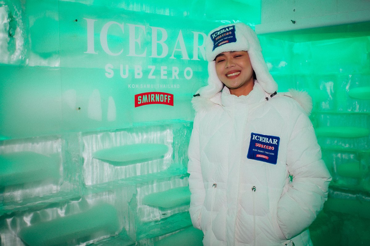 Palms_Samui's tweet image. Looking for a cool escape on Koh Samui? ❄️ Our Ice Bar offers a unique experience with a variety of delicious vodkas! #IceBarSamui #KohSamui #Bars #Cocktails
