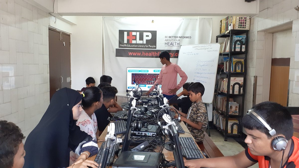 Today Faisal give information about the keyboard to the students of basic batch of @lfp_Tardeo and that to by watching it on TV so that the children do not get bored.@apnipathshala_ #Narayanchandratrust #learnfrompeers