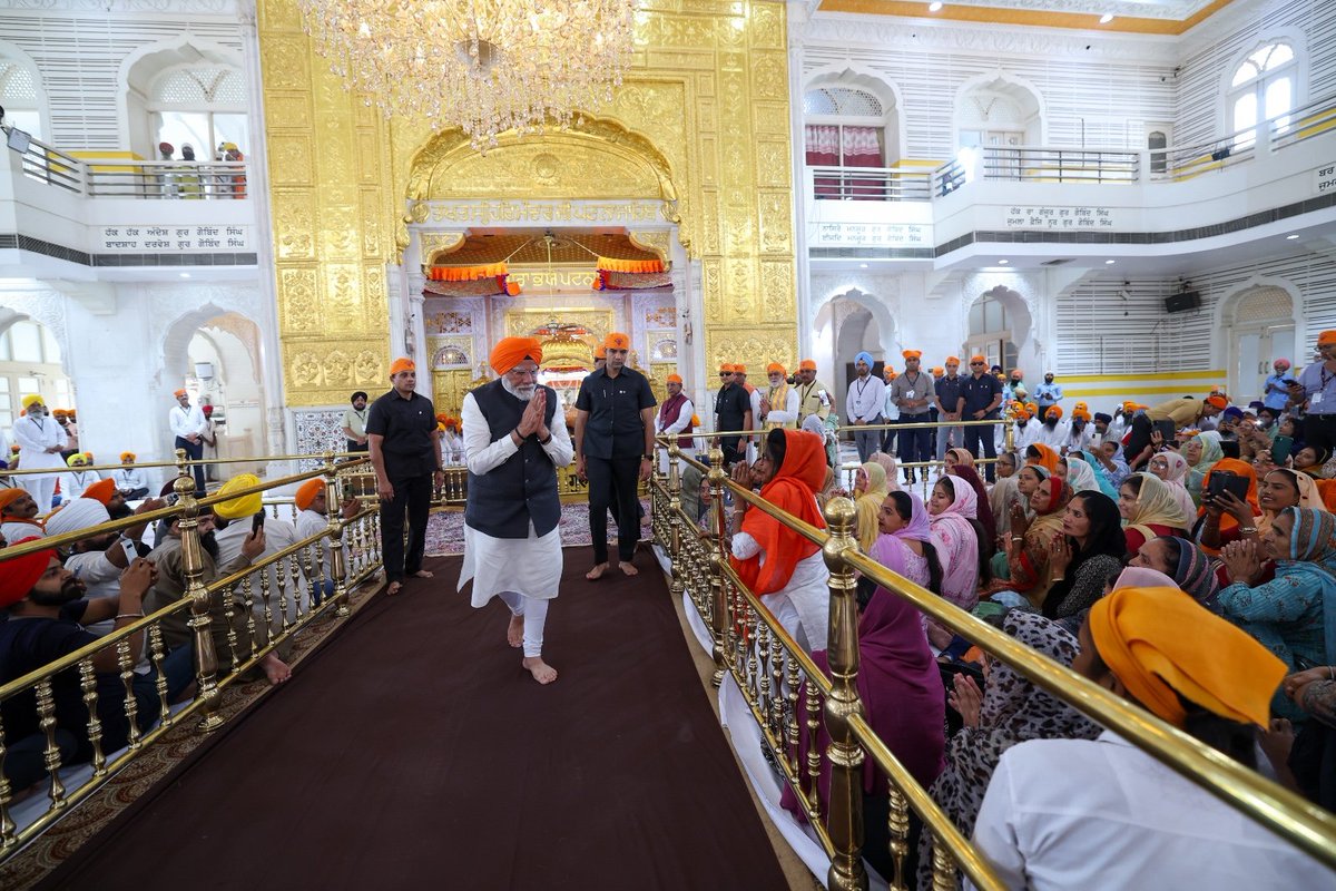 Prayed at Takhat Sri Harimandir Ji Patna Sahib this morning. Felt truly blessed to experience divinity, serenity and rich history of this sacred place. This Gurudwara has a close link with Sri Guru Gobind Singh Ji. Our Government had the honour of marking his 350th Parkash Utsav