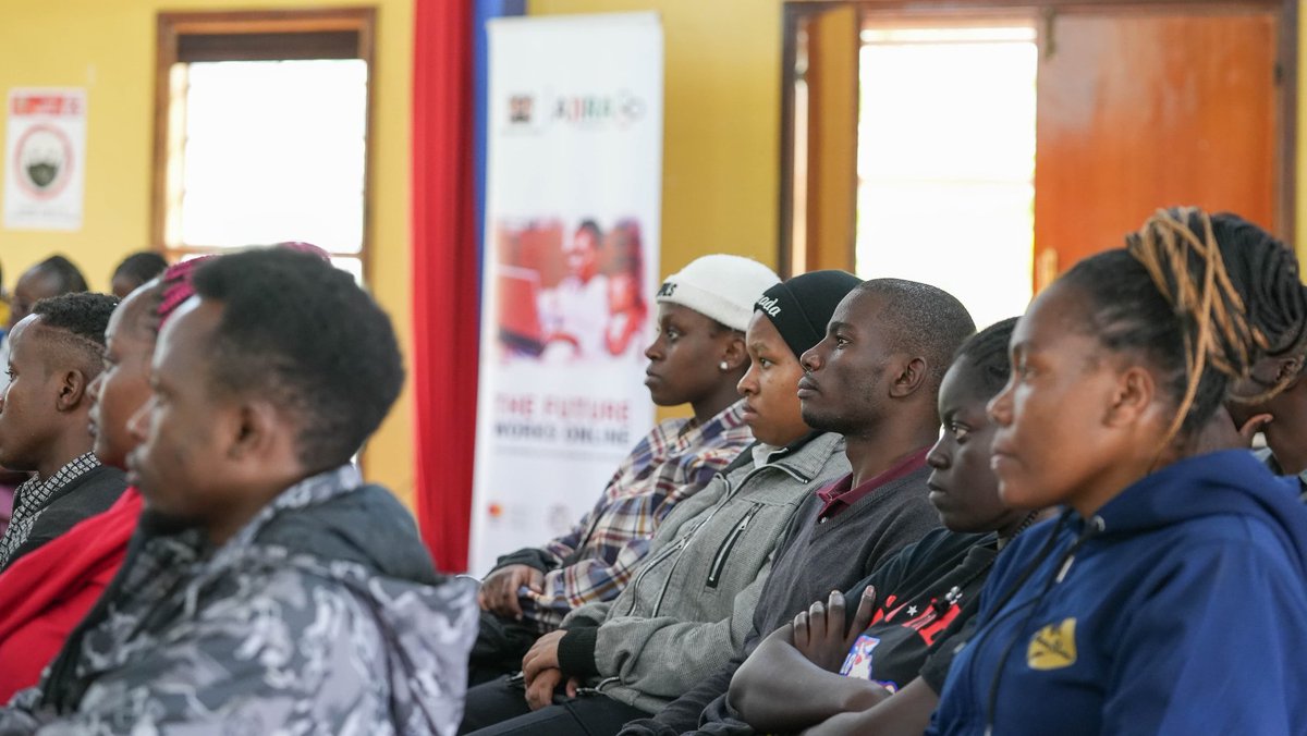 CAYECKAMUKUNJI's tweet image. Nairobi Region online workers meetup at Africa Nazarene University was a success.The  online workers shared their experience working online, expanded their network and shared their impact stories of the Ajira Program. 
#Thefutureworksonline
#AjiraDigitalProgram