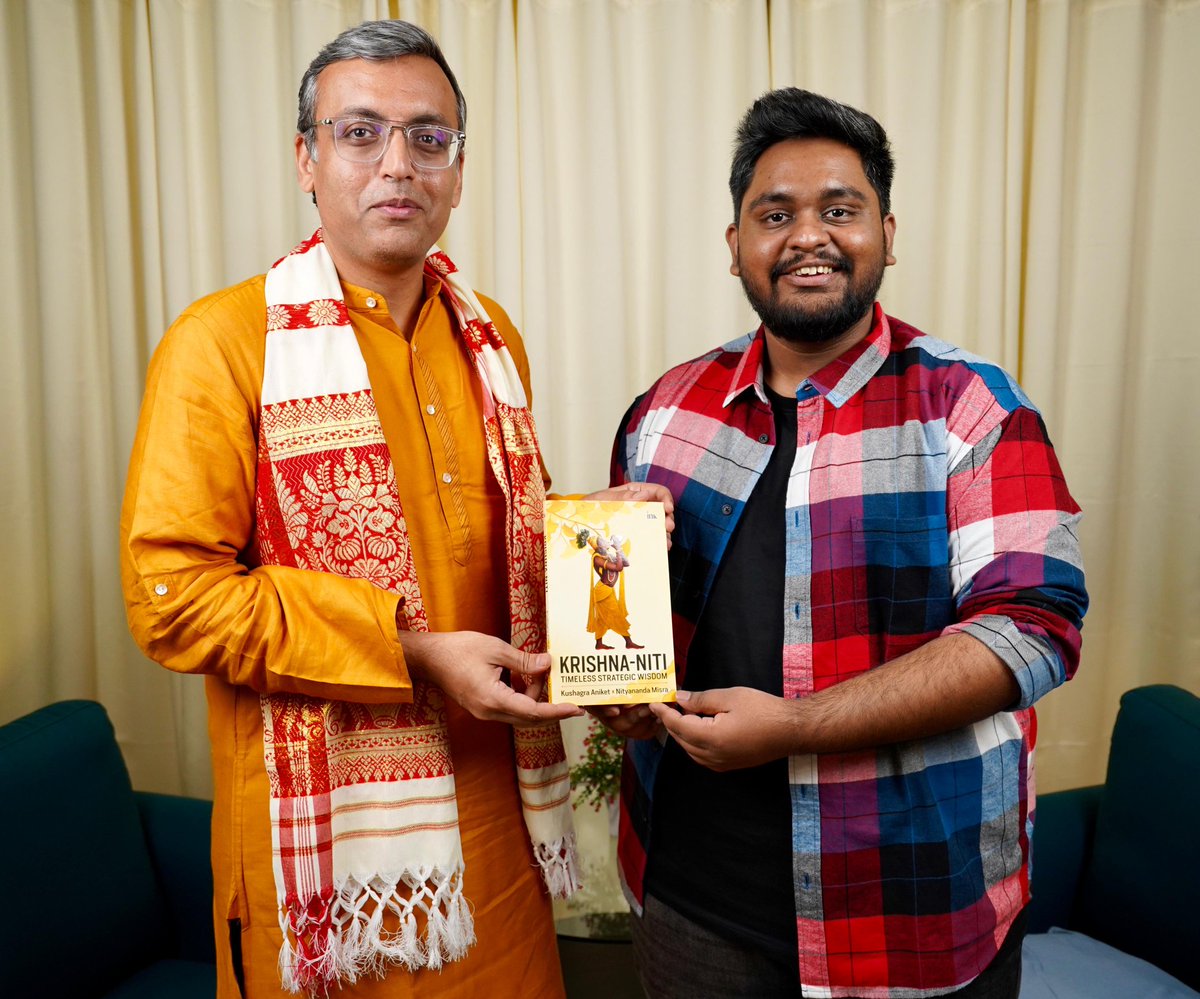 Recorded a podcast with Sh. Jayesh Gangan (@AwaaraMusaafir) on our latest book Krishna-Niti: Timeless Strategic Wisdom yesterday. The video will be out on the Awaara Musafir YouTube channel in a few days.