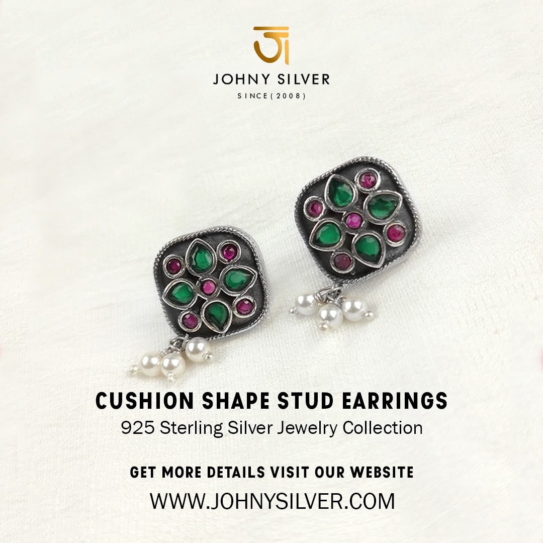 𝐛𝐞𝐬𝐭 𝐞𝐚𝐫𝐫𝐢𝐧𝐠𝐬 𝐟𝐨𝐫 𝐰𝐨𝐦𝐞𝐧 | 𝐜𝐮𝐬𝐡𝐢𝐨𝐧 𝐞𝐚𝐫𝐫𝐢𝐧𝐠𝐬
.
𝐁𝐮𝐲 𝐋𝐢𝐧𝐤 : johnysilver.com/collections/92…
#silverjewelry #silverearrings #silverjewelry #johnysilver #johnysilverearrings #earrings