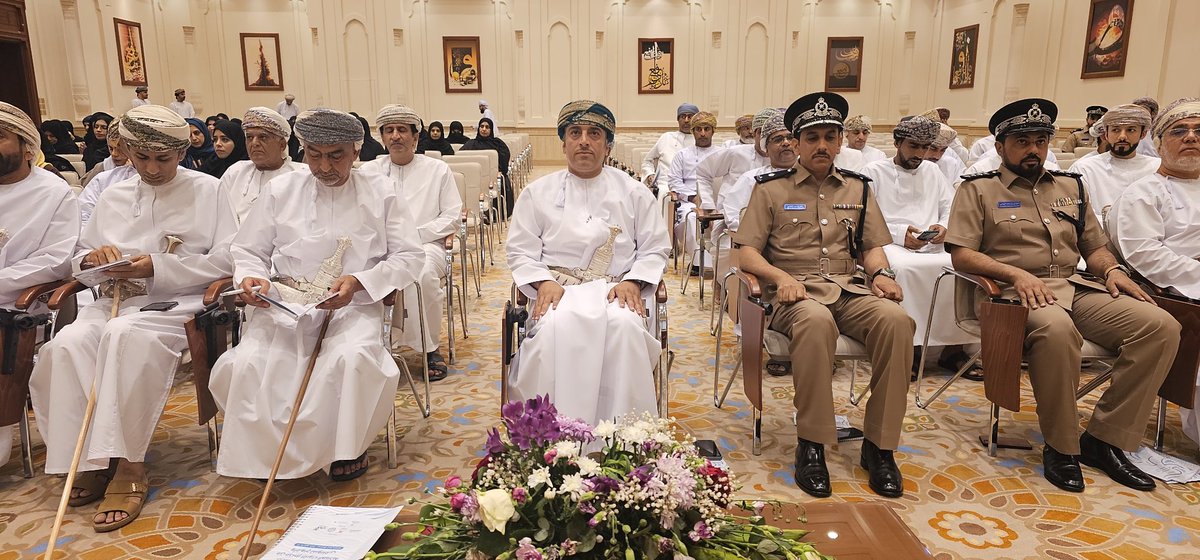 #يحدث_الآن
تتواصل بقاعة جامع السلطان قابوس بولاية #صحار  الحملة التوعوية الشاملة من مخاطر الانواء المناخية وامواج تسونامي