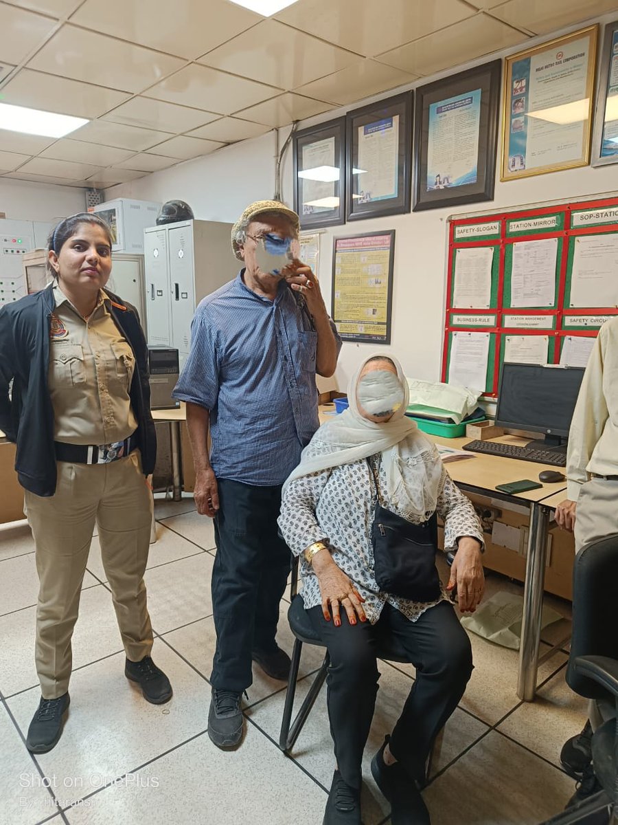 Team Metro #MetroUnit brought smiles on distraught faces by tracing a Foreigner lady & reunited with her Family under operation Milap after rigorous efforts. #OperationMilap #DelhiPoliceUpdates