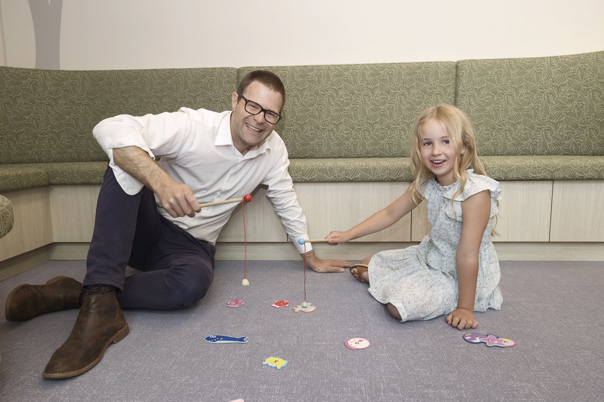 Congratulations to @telethonkids autism researcher Professor Andrew Whitehouse — Director of @cliniKids_au — who has been selected to chair the Review of WA's School Education Act (1999), with a particular focus on the inclusion of students with disability. Find out more:…