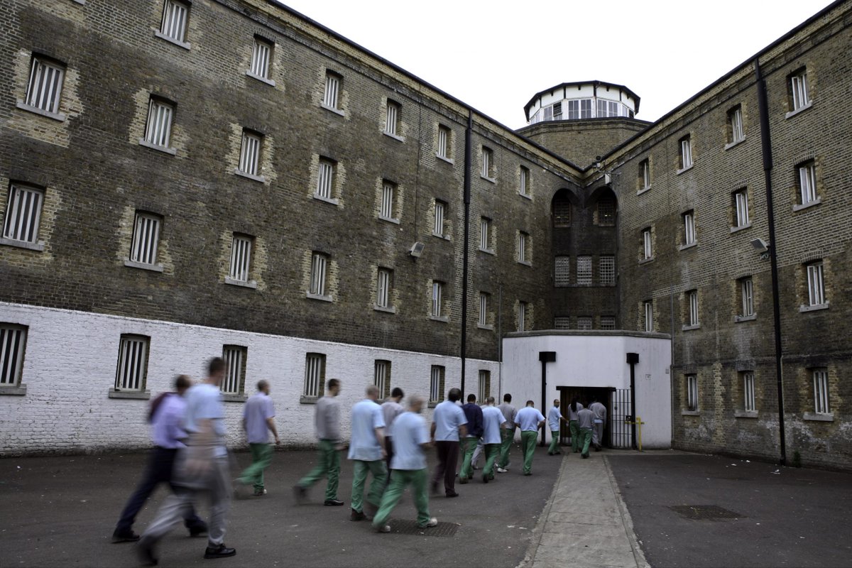 Wandsworth prison becomes the latest to be placed into special measures as an inspection finds serious violence, overcrowding, poor conditions, and 'significant weaknesses' in security despite a high-profile escape last year thejusticegap.com/troubled-hmp-w…