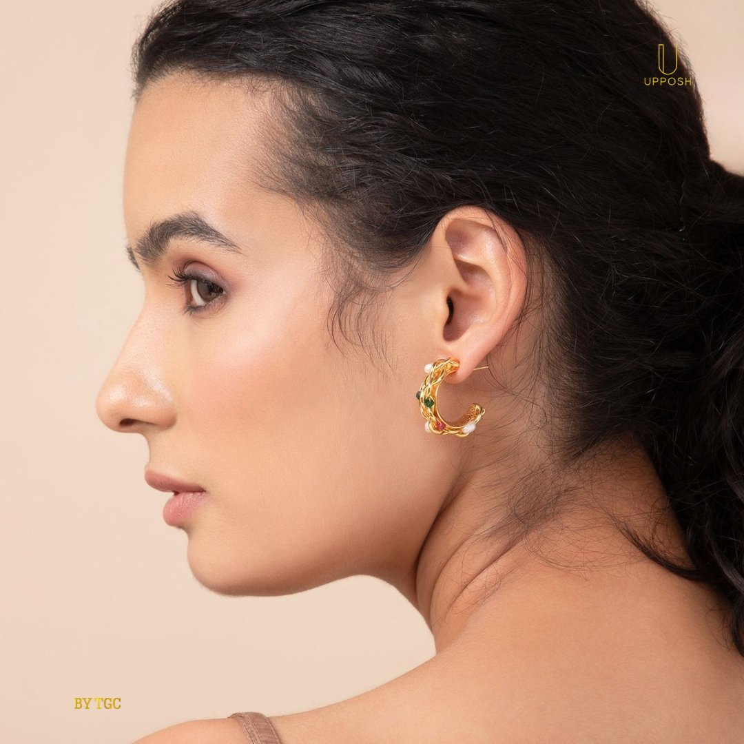 Elevate your style with Multicolor Golden Hoops! 💫 Add sophistication to any outfit with these versatile gold hoop earrings. Perfect for layering or a minimalist statement. #GoldenHoop #Fashion #StyleIcon #Jewelry #StatementPiece