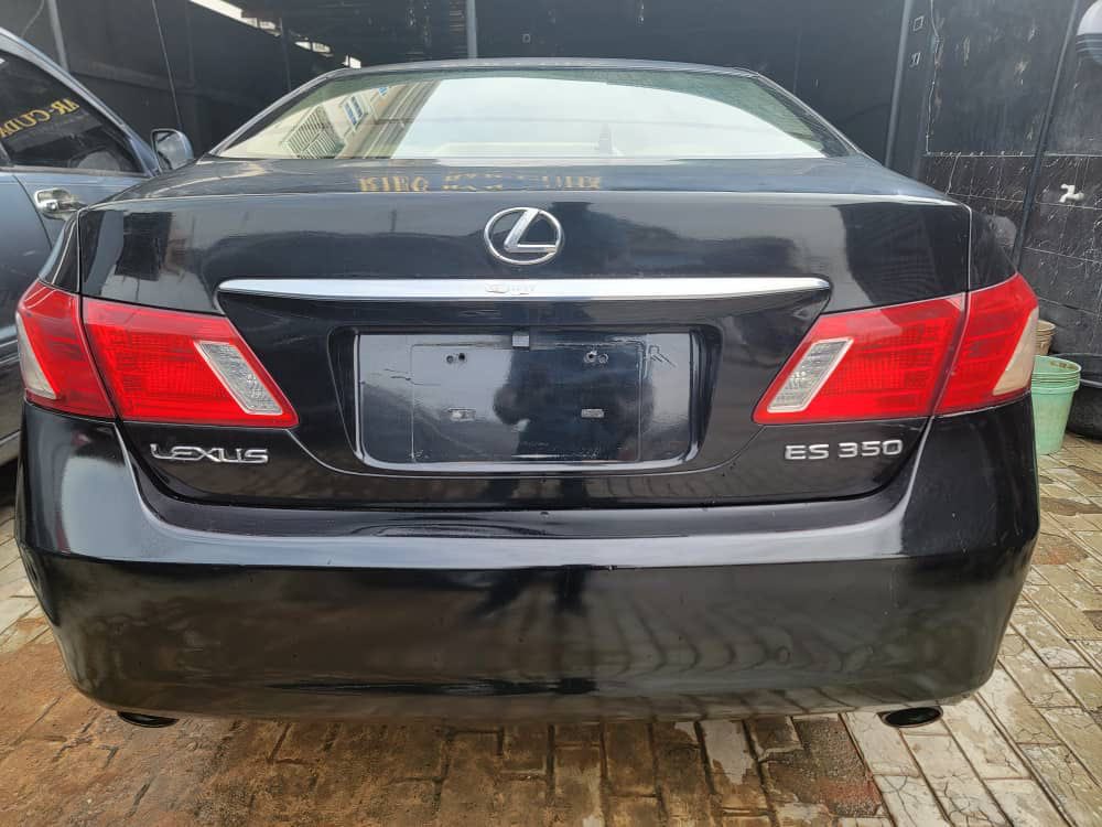 🍁REGISTERED🍁 LEXUS ES 350 Model 2008 First Body 💺Leather Engine-Gear-Ac💯 Good condition Buy-Drive 🏝 Lagos 🏷️ 5.9m ☎️ 08031855810 Follow-Subscribe What's App Channel whatsapp.com/channel/0029Va… Facebook Page facebook.com/Softcars.ng Telegram Channel t.me/softcars_ng
