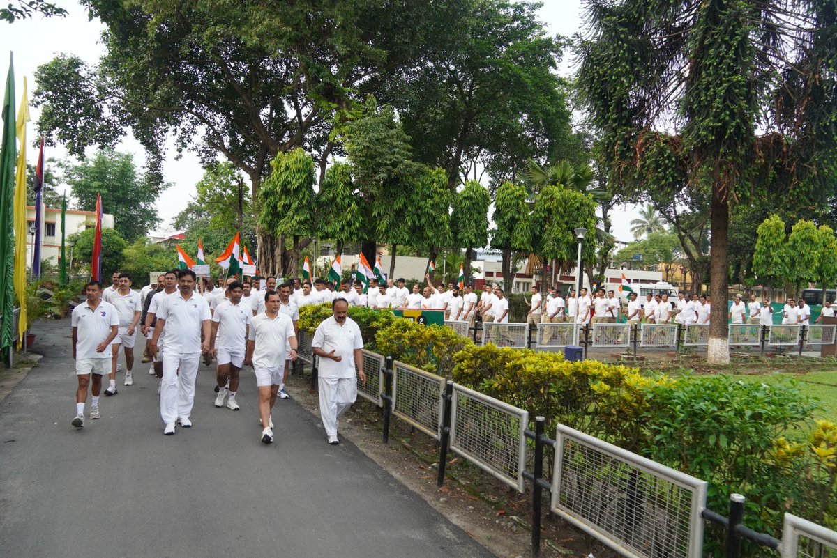 🚶‍♂️🌍Celebrating 'Mission Lifestyle for Environment' with a spirited Walkathon! A walkathon rally took place at @BSFNBFTR for a rejuvenating morning walk, promoting health and camaraderie. #WalkingForNature #MissionLiFE