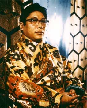 Chaos in the world ~ Chögyam Trungpa justdharma.org/chaos-in-the-w…
