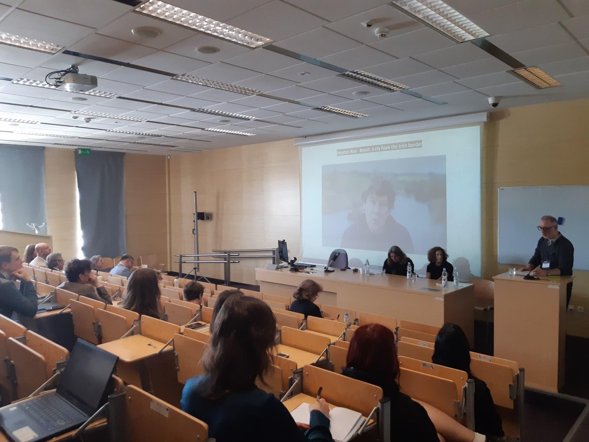 polish_irish's tweet photo. W  dniach 10-11 maja na Uniwersytecie Jagiellońskim odbyło się seminarium „Landscape and Identity in Contemporary British and Irish Literature”. Projekt był współfinansowany przez Irish Studies Programme MSZ Irlandii oraz program „Uczelnia Badawcza – Inicjatywa Doskonałości”. https://t.co/GctHtX9zRc