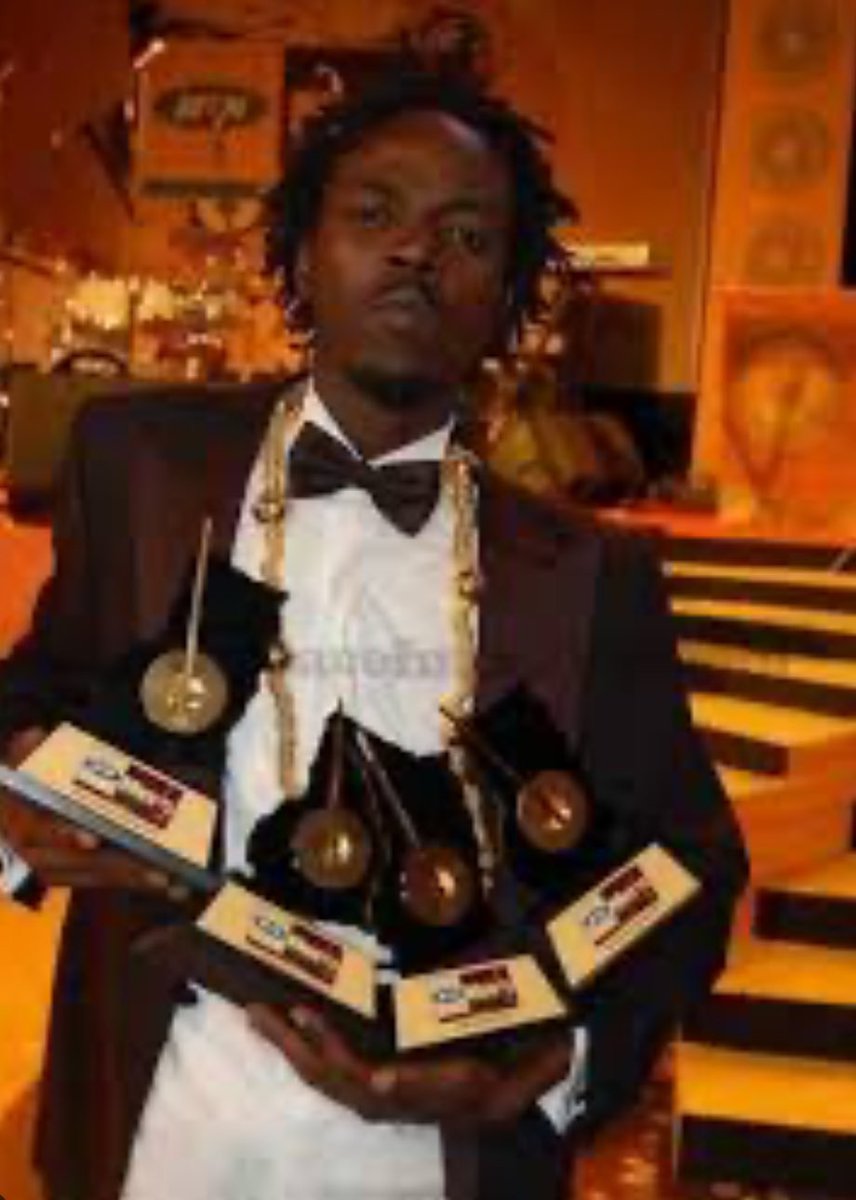 Today Make I #Brag some to this indomie generation. 

I’m the first rapper to win 5 awards in a night at GMA’s 2008

The tuxedo I wore for the night and my shoes cost $6000

I smoked half a kilo of Hohoe kush with my team for the night. You can tell from my eyes and mouth 😂😂😂