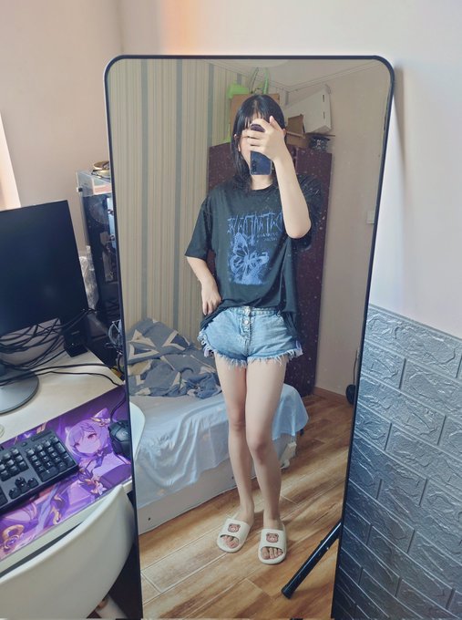 刚才穿这个去拿快递被搭讪 #伪娘 #女装子 #男の娘 #成都伪娘 #重庆伪娘 #crossdress https://t.co/F8FlbWdPrf<a href="/tag/%E4%BC%AA%E5%A8%98"class="tags">#伪娘</a><a href="/tag/%E5%A5%B3%E8%A3%85%E5%AD%90"class="tags">#女装子</a><a href="/tag/%E7%94%B7%E3%81%AE%E5%A8%98"class="tags">#男の娘</a><a href="/tag/%E6%88%90%E9%83%BD%E4%BC%AA%E5%A8%98"class="tags">#成都伪娘</a><a href="/tag/%E9%87%8D%E5%BA%86%E4%BC%AA%E5%A8%98"class="tags">#重庆伪娘</a><a href="/tag/crossdress"class="tags">#crossdress</a>