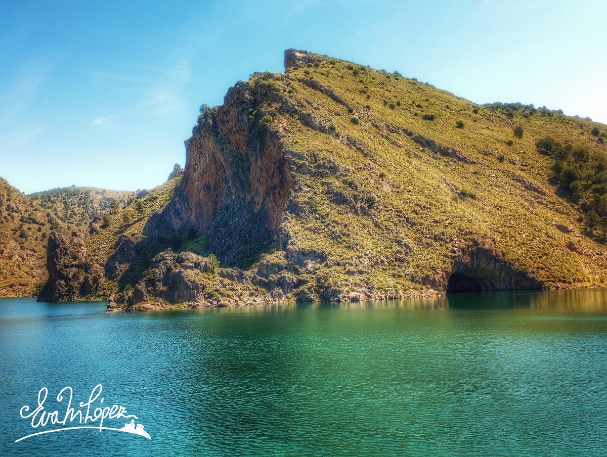 #PutoLunes 😭😭😭 #Quéntar #Granada #embalse #agua #paisaje #naturaleza #Mayo #primavera