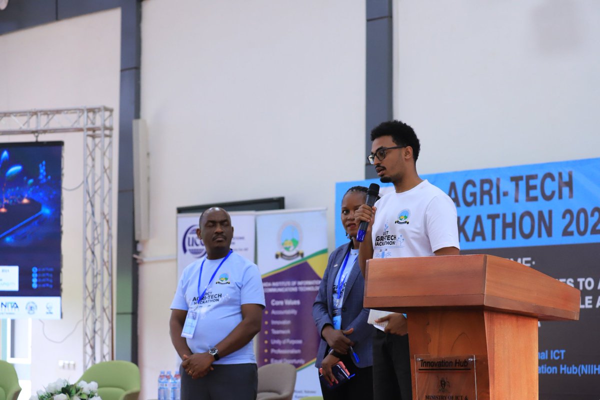 Thrilled to share the success of our AgriTech Hackathon! Partnering with @UICTug, @MoICT_Ug, @NITAUganda1, we tackled pressing challenges in agriculture and Industry 4.0. Thanks to all involved for your creativity and dedication! 
#AgricTechHackthon