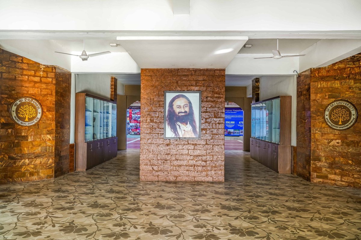 SriSriU's tweet photo. At Sri Sri University, we strive to Learn from your wisdom, Lead in our endeavors with your example, and Serve society with your spirit. Wishing Gurudev @SriSri a joyous birthday filled with our love and devotion.

#SevaUtsav #HBDGurudev #Maintera #SSU #Oneworldfamily #LifeatSSU @SriSri @ArtofLiving @BangaloreAshram  @ssrvm @RajitaBagga @ssu_vc