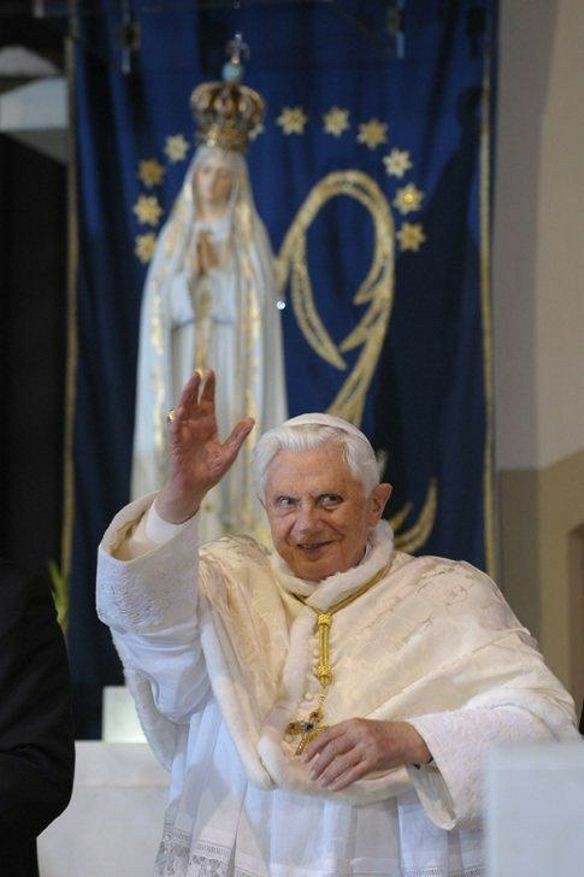 BENEDETTO XVI NON HA MAI CONSEGNATO IL MUNUS PETRINO ED È RIMASTO PAPA FINO AL GIORNO DELLA SUA MORTE IL 31 DICEMBRE 2022🔥🔥🔥#Papa #Benedettoxvi #pope #sedeimpedita #radiodominanostra #codiceratzinger #ratzingercode #verità #Truth #cattolico #chatholic #Vaticano #Fatima