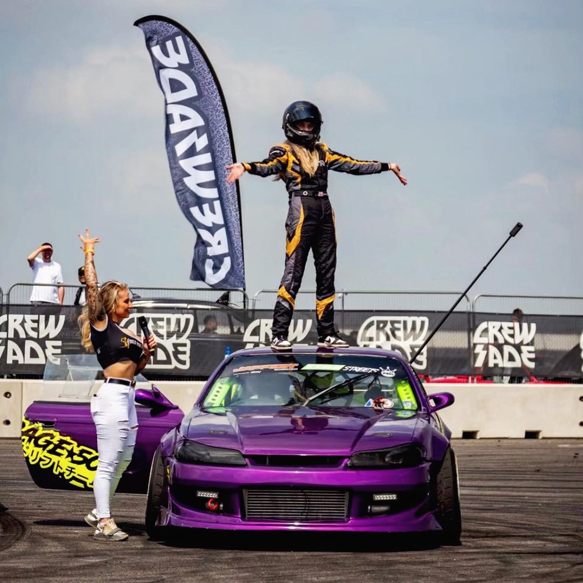 What a shot 🔥 Just two girls who do what they love, 🥊🏎️💨Proving stereotypes wrong! Showing all the women and little girls out there we can do it too! Aimee Hill and I both in male dominated sports, (boxing and drifting) killing it 🙌🏼 Loved seeing this lady kill it on weekend…