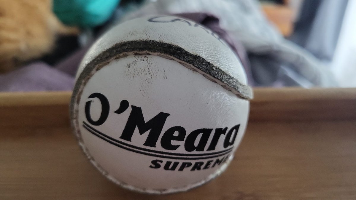 Ernesto Villalba (@ernvillalba) on Twitter photo What a great time we had!!
I will have to come back to play #Hurling #theGreatestGameOnEarth to wonderful 🇮🇪
Thank you to @DaveDenieffe <a href="/SETUIreland/">South East Technological University</a> for this wonderful souvenir that I feels so special and <a href="/andrinaeuropa/">Andrina Wafer</a> @QQI for making it all possible! What a great time we had!!
I will have to come back to play #Hurling #theGreatestGameOnEarth to wonderful 🇮🇪
Thank you to @DaveDenieffe <a href="/SETUIreland/">South East Technological University</a> for this wonderful souvenir that I feels so special and <a href="/andrinaeuropa/">Andrina Wafer</a> @QQI for making it all possible!