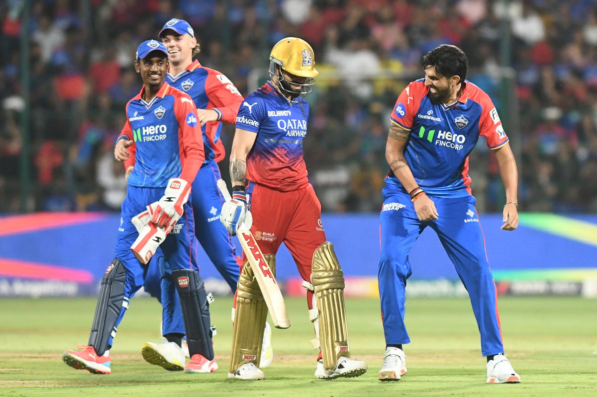 A Friendly Banter between Virat Kohli and Ishant Sharma  in Yesterday's Match 🫂😁

#RCBvDC  #IshantSharma #PlayBold

@RCBTweets @rcbfansofficial @TeamVirat @imVkohli @ImIshant