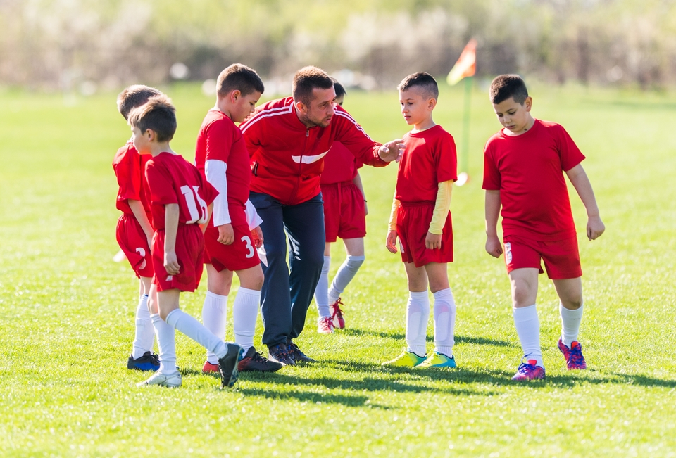 💬 ''The more they enjoy their training and development, the more they improve and the more likely they are to recognise and repeat this cycle through their lives.''

#grassrootsfootball ⚽

(1/2)
