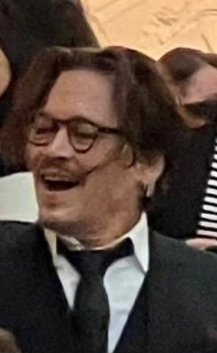 Johnny at the premiere of Jeanne du Barry in London, the picture is unfortunately blurred but this cheerful laugh had to be enlarged😊😍🥰👑 #JohnnyDepp #JeanneDuBarry #JohnnyDeppIsALegend #JohnnyDeppBestActor #JohnnyDeppIsLoved #JohnnyDeppKeepsWinning #IStandWithJohnnyDepp
