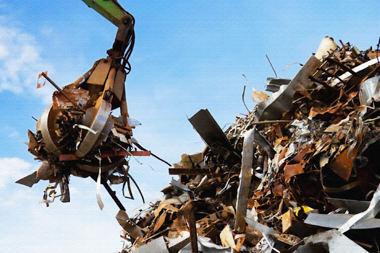 Our analyst @NomqheleD  and Intern Sipho Ngwenya, co-authored an article on how the ban on exporting scrap metals has affected SA. 

Read the full article here: shorturl.at/bKL25

cc: @BDliveSA 

#metals
#southafrica