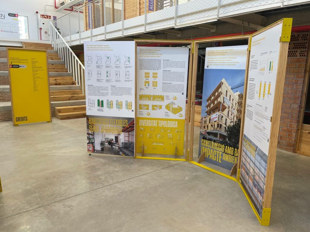 🏠 Una exposició al #Bloc4BCN mostra els 19 projectes d'habitatge cooperatiu en cessió d'ús (cohabitatge) a Barcelona.

🥇 #SantsMontjuïc és el districte on n'hi ha més, començant per #LaBorda, al mateix recinte de #CanBatlló #laBordeta.

ℹ️ ja.cat/cohabitatgeBlo…