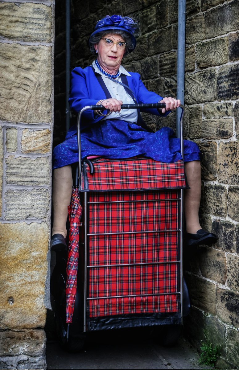 #AlphabetChallenge #WeekT
T is for Tight squeeze on a Tartan Trolley ...
📸