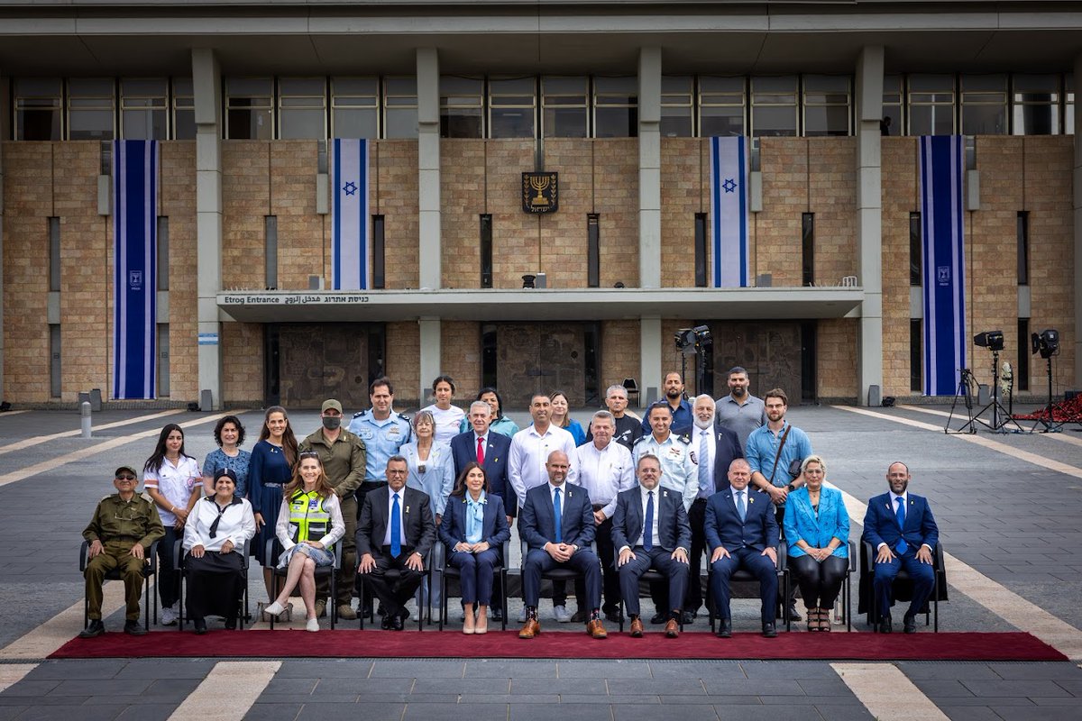 Speaker MK Ohana to Independence Day torch lighters: “In your actions, you have given this nation a great deal of what it needs so much—hope” main.knesset.gov.il/en/news/pressr…