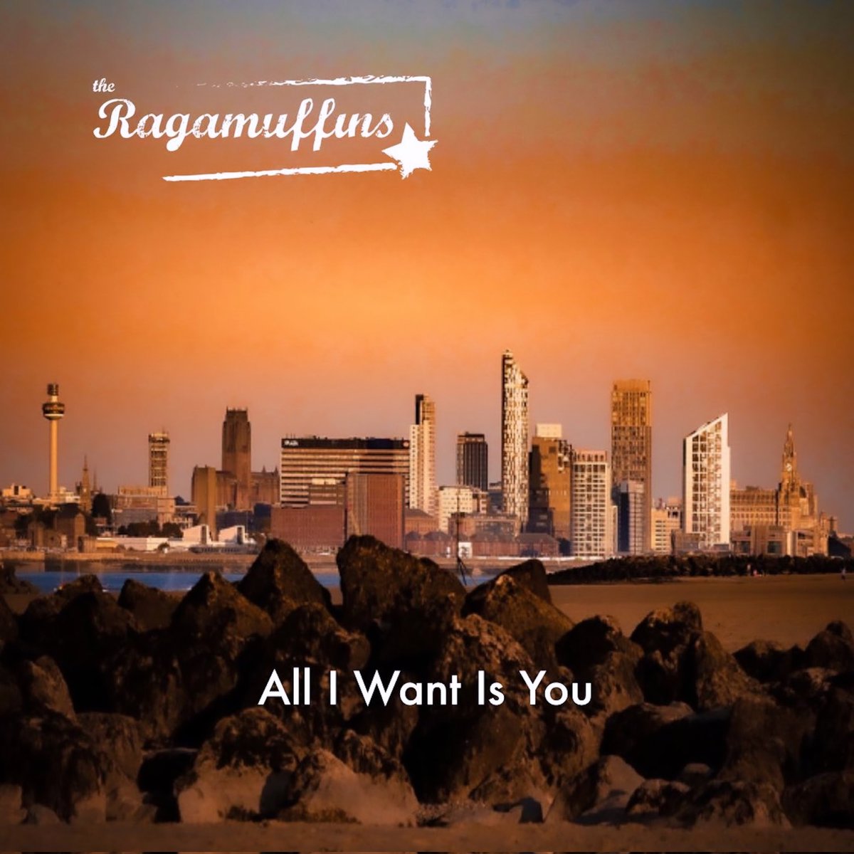 'Baby I love this city, more than a feeling you can scrawl on a t-shirt' Out TODAY and with artwork by @LifeinPhotosJen is 'ALL I WANT IS YOU' - please listen, save, stream and share! Hope you love it! #NewMusic #LIVERPOOL #theragamuffins #Auroraborealis open.spotify.com/track/5eakqVBj…