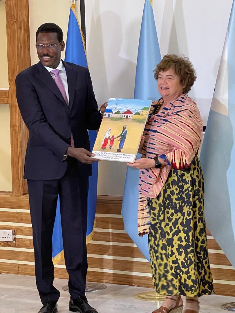 Thank you @CatrionaLaing1, for expressing appreciation to President @MrQoorqoor for recently signing a law banning FGM in Galmudug. @IfrahFoundation has long been advocating for the enactment of an FGM ban. We extend our gratitude to #GS & encourage other FMS & FGS to follow suit