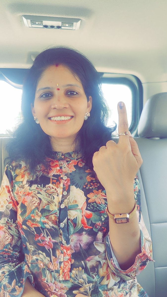 2001_valli's tweet photo. Your ✅ote is 
Your ✅oice #VoteForBetterFuture https://t.co/g3AHKr2GL4