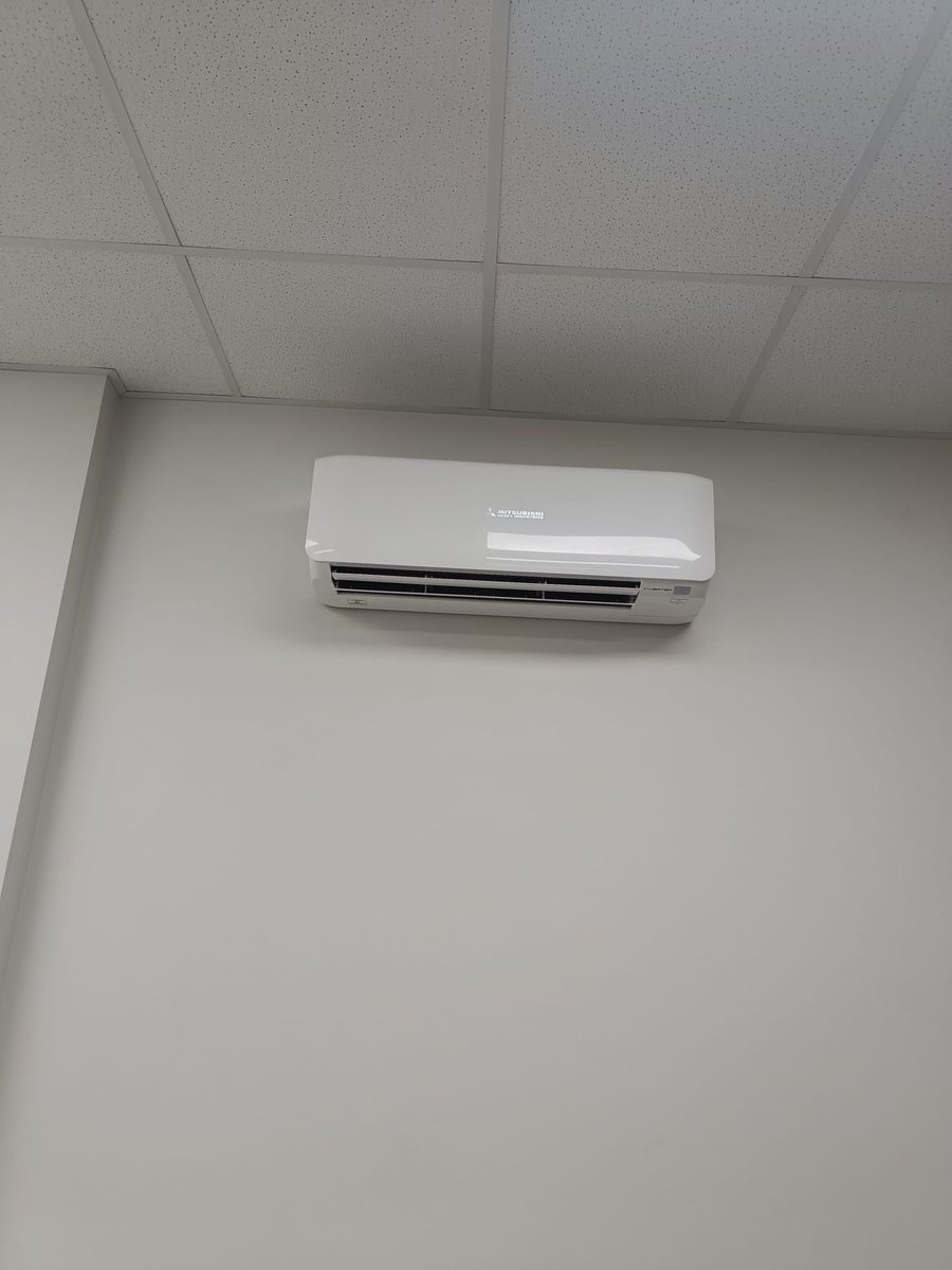 IcyColdRefrige1's tweet photo. This unit was a change over for one of our return customers that needed their tenant to keep warm after we found out the existing unit had a faulty compressor. This unit now works a treat #splitsysteminstall
#acinstall
#mhiaa
#actrol https://t.co/eV4mrlMwL0