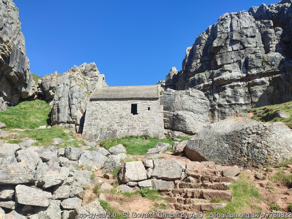 Picture of the Day from #Pembrokeshire/#SirBenfro, April 
#chapel #StGovans #cliffs #rocks #Buckspool #SouthWales  geograph.org.uk/p/7760822 by 'AJD'.