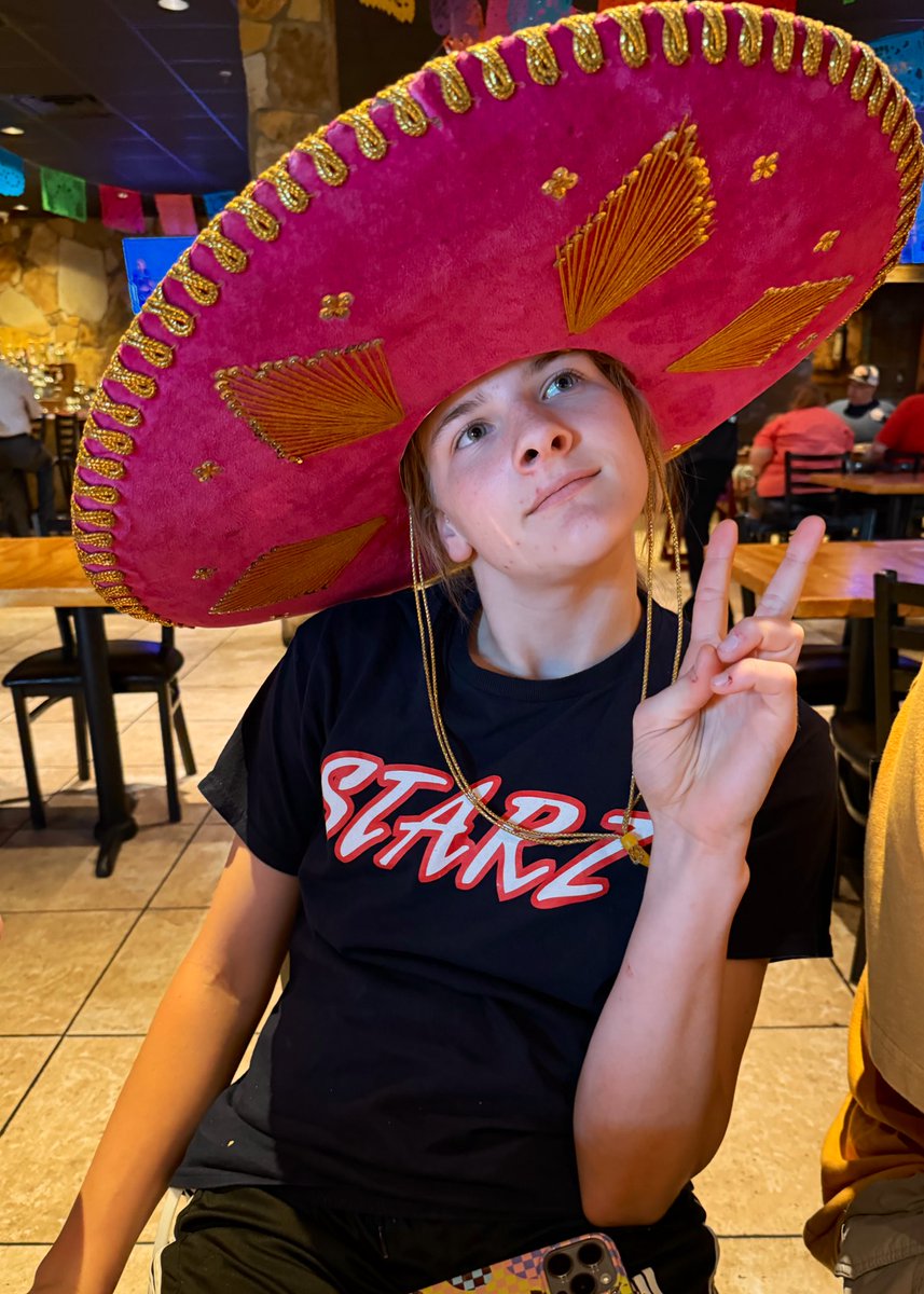 TCT18JSU's tweet photo. Happy 15th @AvaThomas1318 🎉💙 We love you big and you make us proud!! https://t.co/4PPyZu342B
