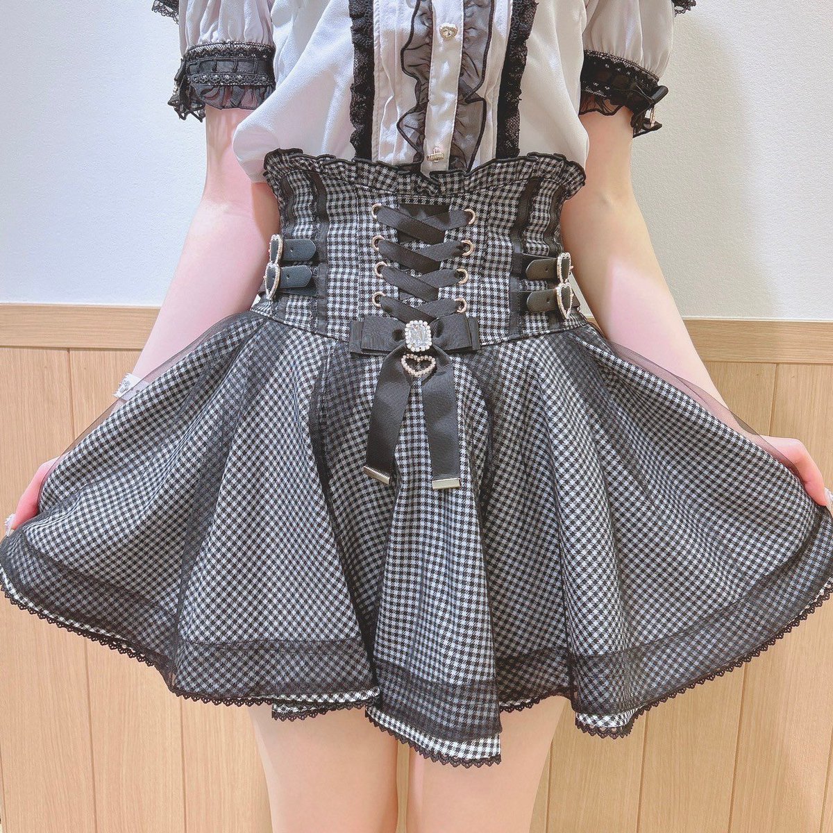 LIZ LISA on X: LIZ LISA on X: