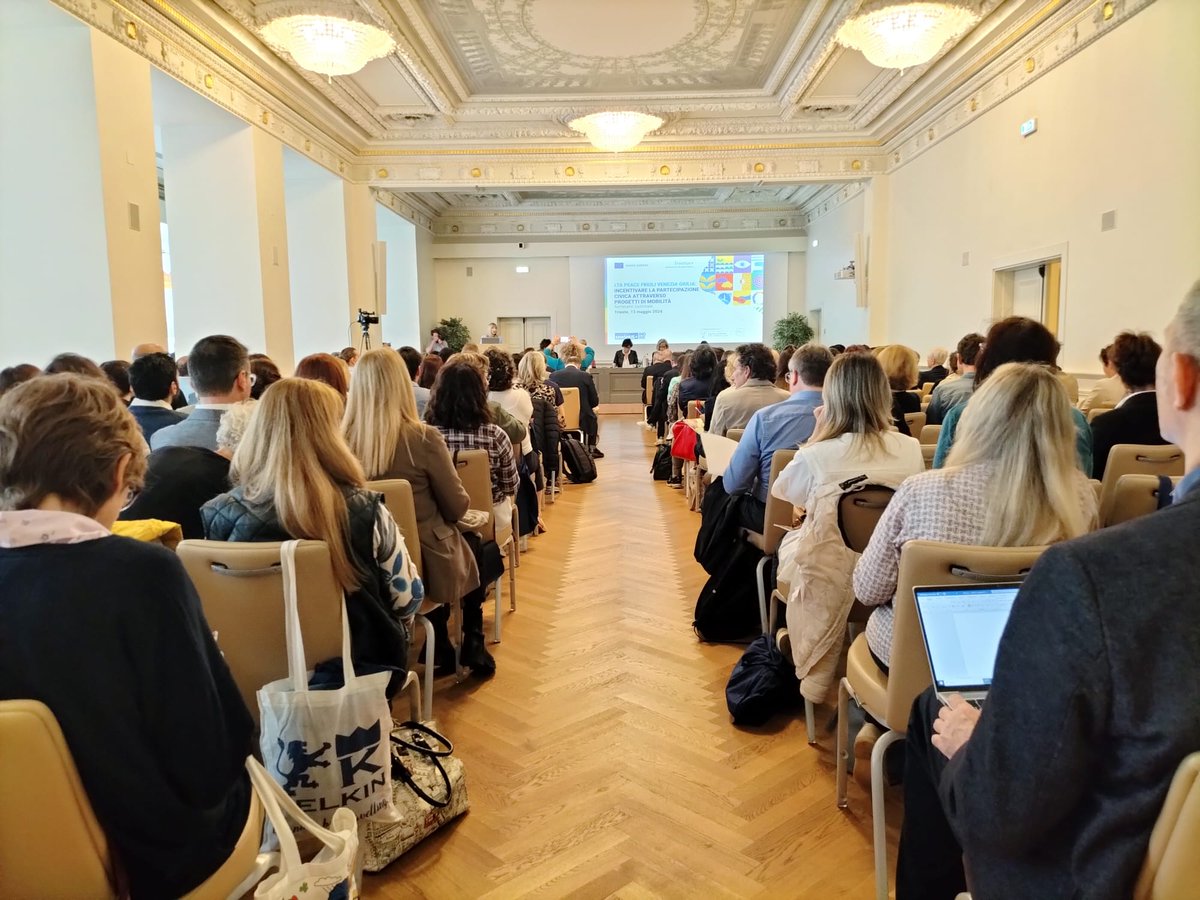 GiovaniFvg's tweet photo. A #Trieste seminario nazionale LTA Peace #FriuliVeneziaGiulia intende incentivare la partecipazione delle scuole al programma #ErasmusPlus per la mobilità dei giovani. Organizzato da #RegioneFVG e Agenzia nazionale Erasmus+ INDIRE. Info qui👉https://t.co/IgjEvlv5iK #ErasmusPeace https://t.co/QqeuDXKmN8