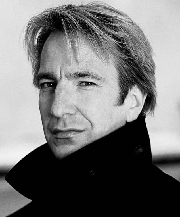 Mesmerizing photos of the talented #AlanRickman 🤩
📷 by Greg Gorman, 1991