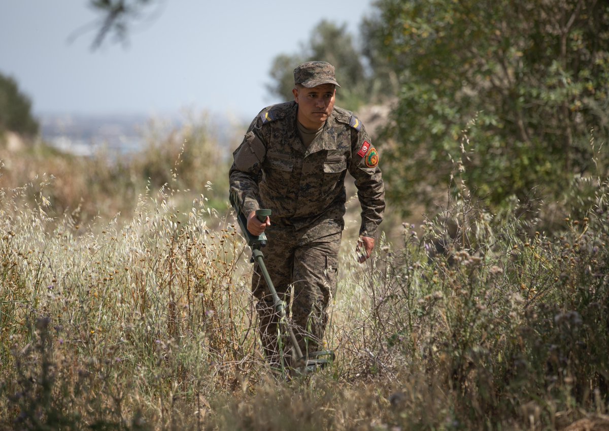 #AfricanLion 

Did you know @USArmy #Soldiers w/ the 754th EOD Company are #training members of the Tunisian Armed Forces w/ EOD techniques in Bizerte, Tunisia? 

This year’s exercise runs through May 31, & is hosted across Morocco, Ghana, Senegal and Tunisia.

#StrongerTogether