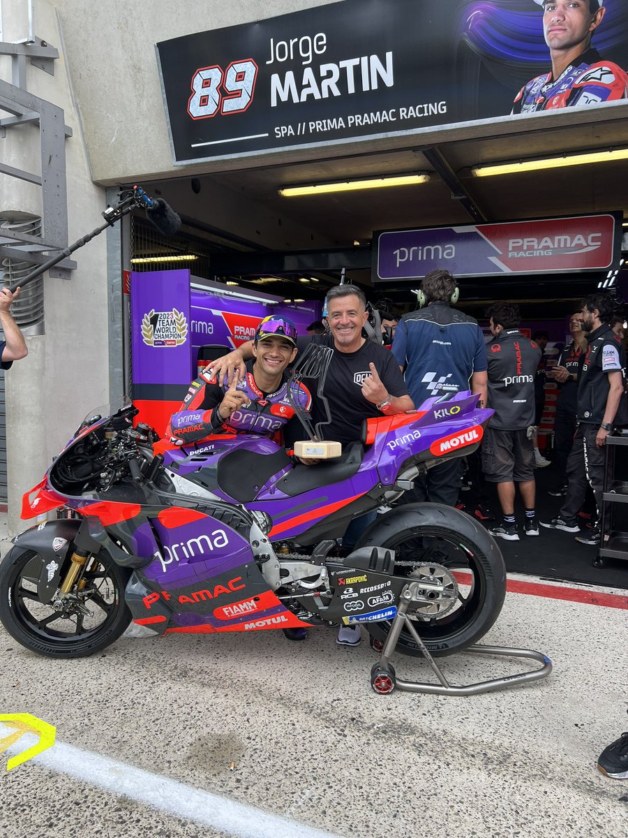 My nudes in my profile 🙂