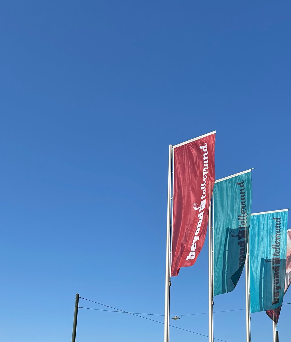 Goood morning #btConf! Looking forward to speaking tomorrow and seeing some fabulous talks today.

I have short hair now! Unfortunately I have not improved my selfie-taking skills…