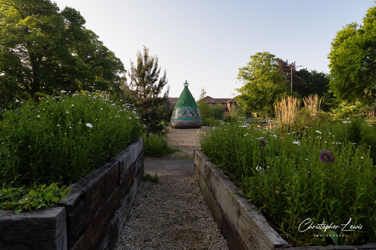 Boston Central Park looking good this morning @Bostonboro @Bostonboston @boston_lincs @BostonTownscape @VisitBostonUK @Discover_Boston @LincolnshireLyf @LydiaSRusling @LincsLife @TransportedArt #LincsConnect #bostontownpark #bostonstump  #scenic #bostoncentralpark #bostonbuoy