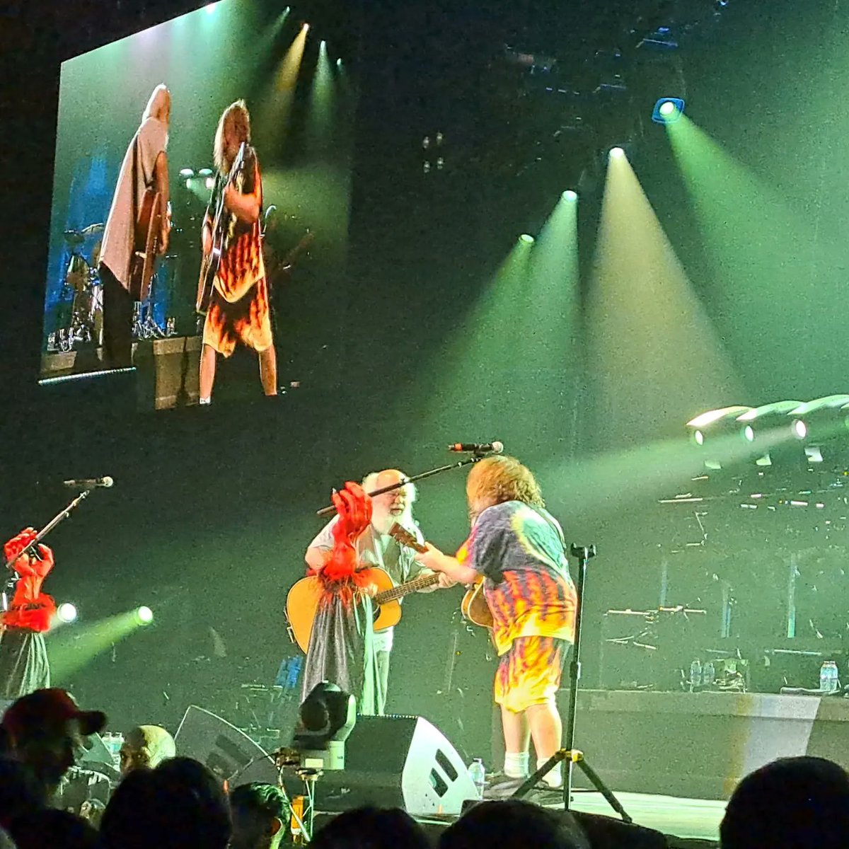 FeshTank's tweet image. Beelzeboss went so fuckin hard live. Honestly the most fun I've had at a gig 🤘🏻🖤