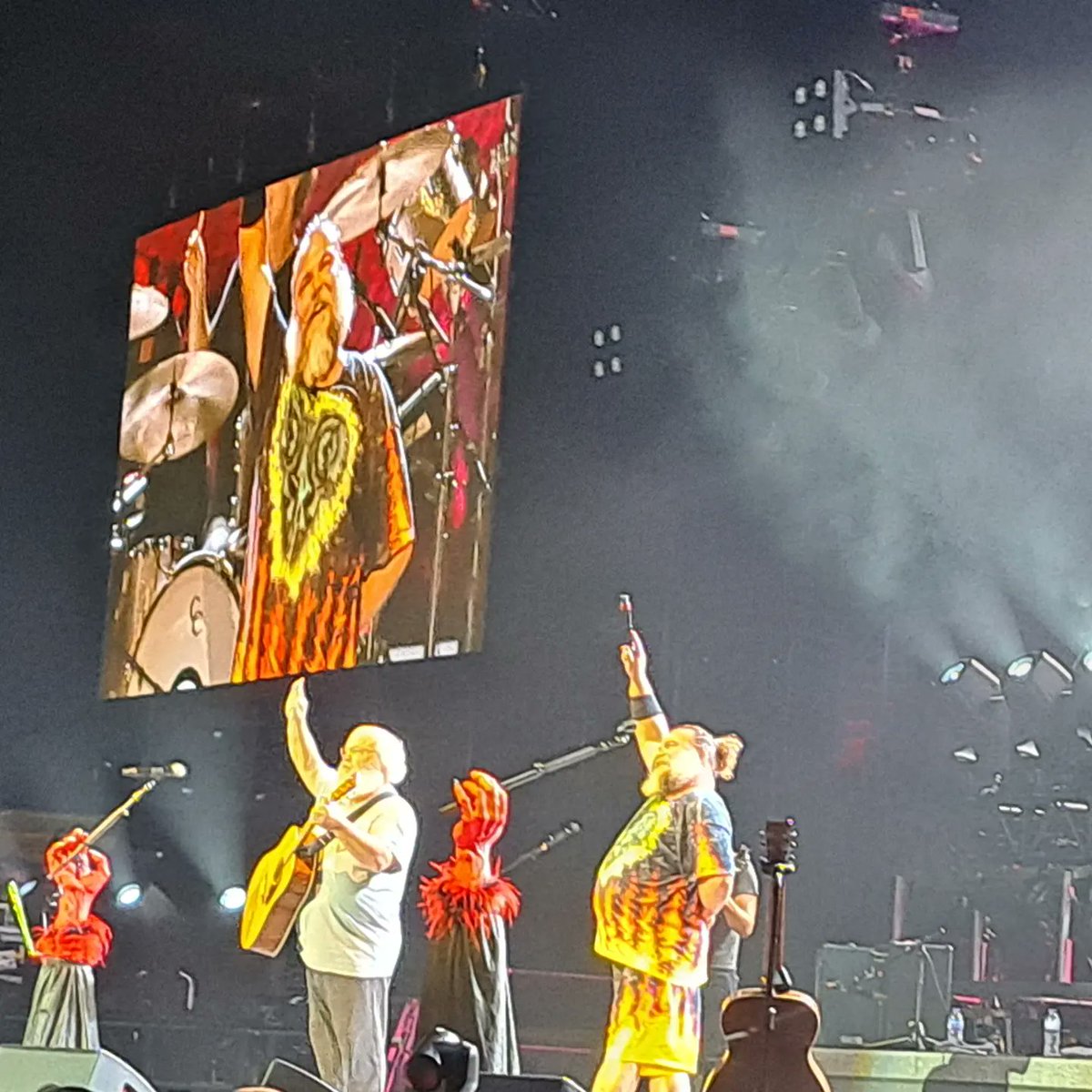 FeshTank's tweet image. Beelzeboss went so fuckin hard live. Honestly the most fun I've had at a gig 🤘🏻🖤