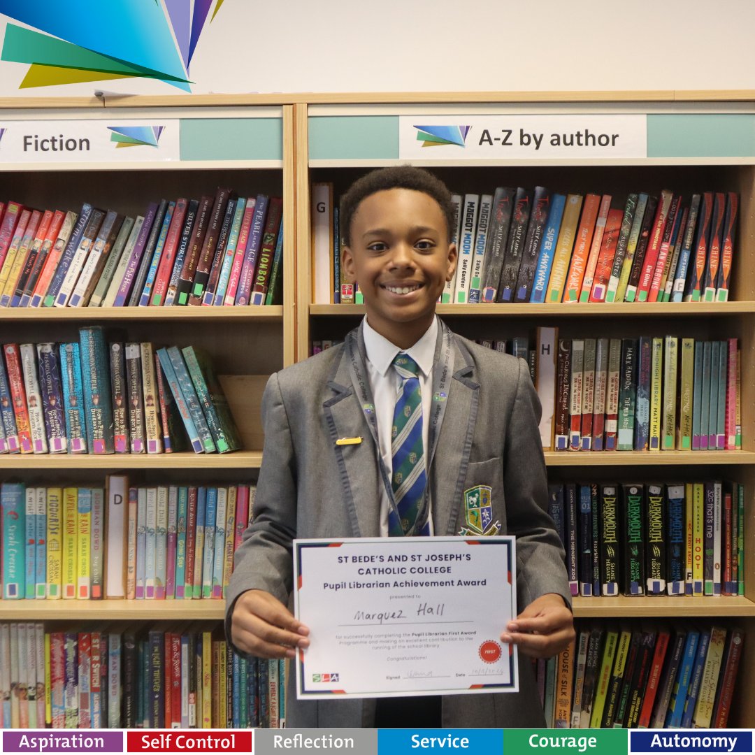 Marquez H has successfully completed his First Award with The School Library Association. He has received a nationally recognised certificate and the coveted yellow enamel Librarian badge! Well done Marquez!📚